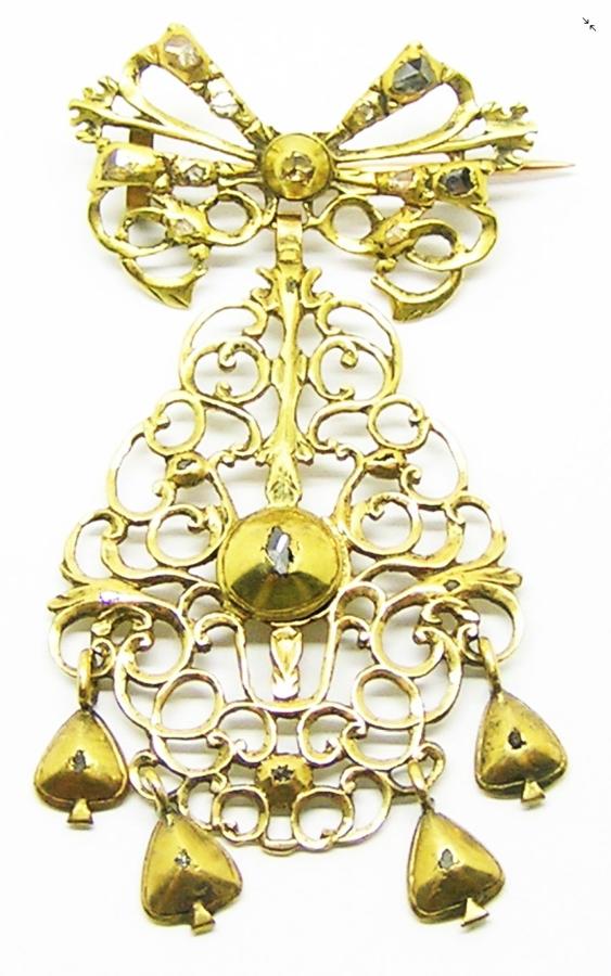 18k Gold Iberian Baroque Sequile Bodice Jewel