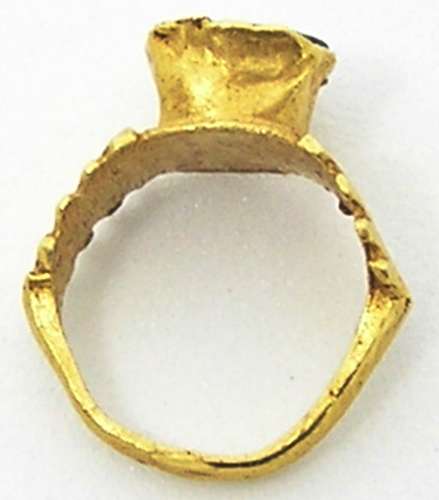Ancient Roman Gold Finger Ring