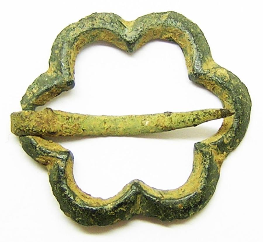 Medieval decorated bronze ring brooch