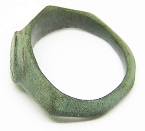Roman bronze finger ring Henig type VIII plough
