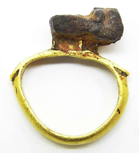Ancient Roman gold casket Key ring RARE and precious!