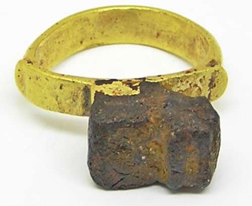 Ancient Roman gold casket Key ring RARE and precious!