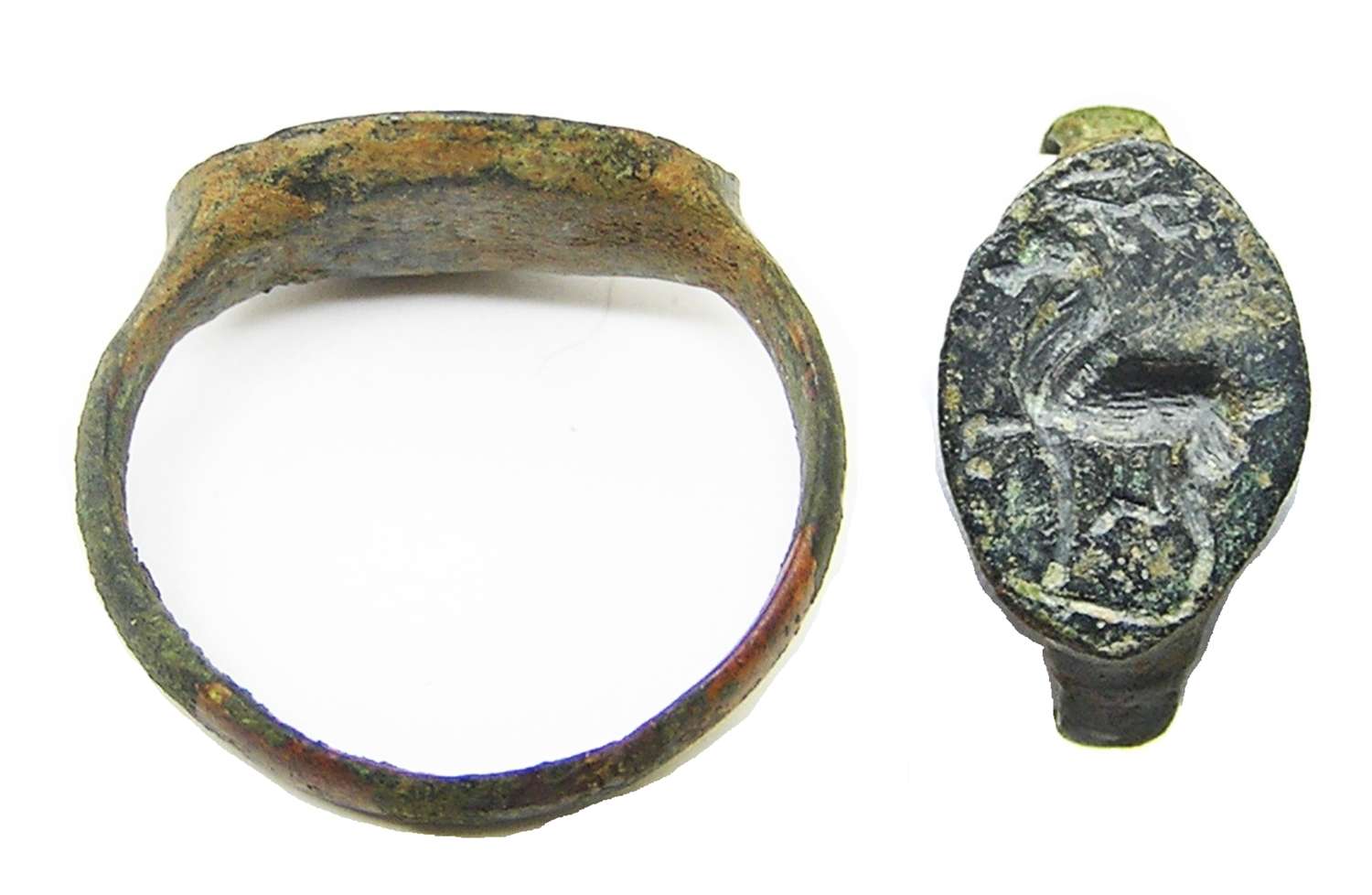 Ancient Hellenistic Greek bronze signet ring of the Ceryneian hind