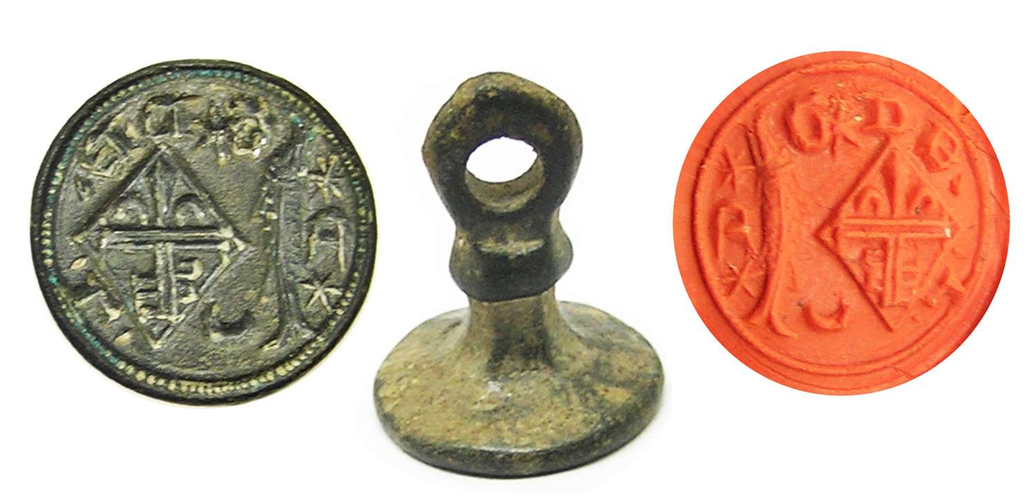 Medieval Ladies bronze armorial seal