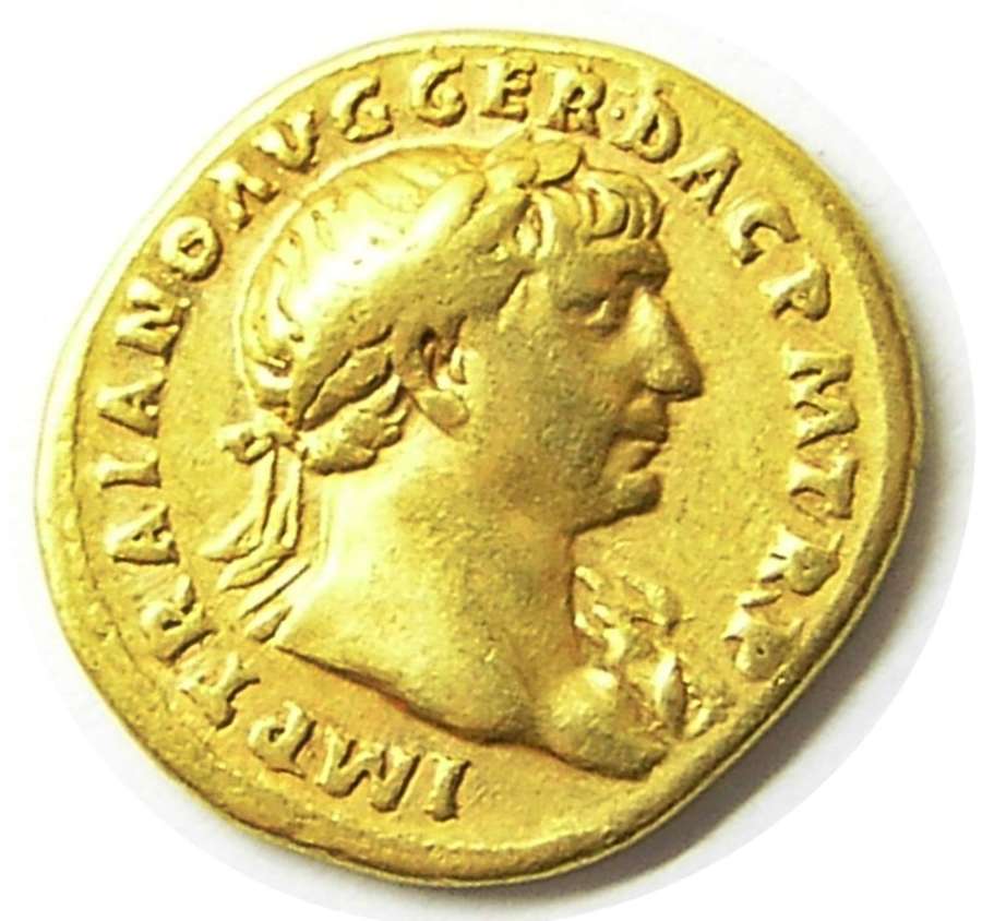 Ancient Roman gold aureus of emperor Trajan / Jupiter