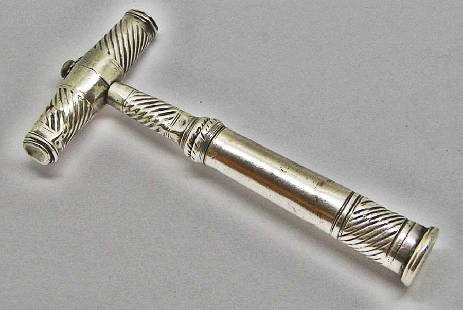 Georgian gentleman's silver travelling wine corkscrew