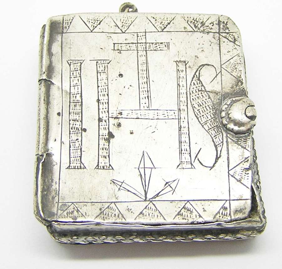 Renaissance silver box reliquary pendant or girdle book