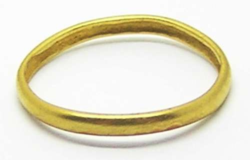 Medieval gold finger ring