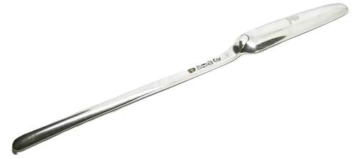 Georgian silver marrow scoop by Richard Crossley London 1785 Wheatsheaf Crest