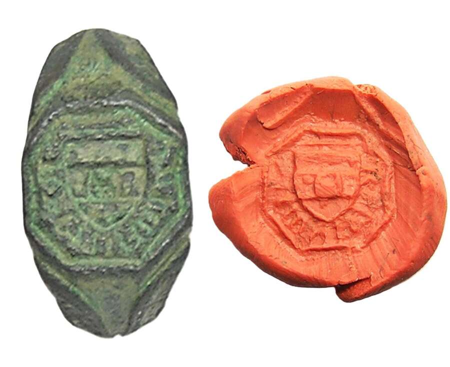 Medieval bronze Armorial Signet Ring