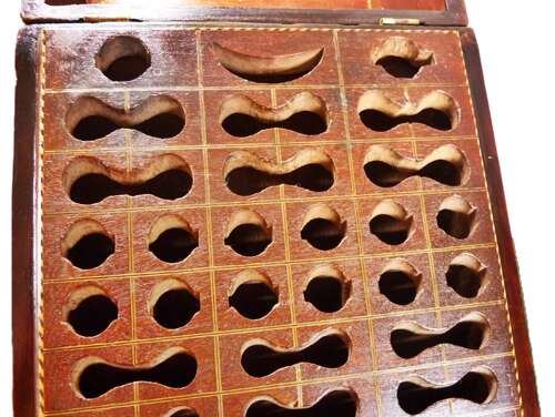 Georgian inlaid flame mahogony knife box canteen with fitted interior