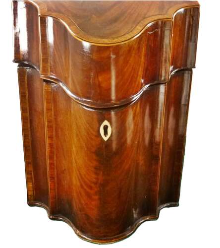Georgian inlaid flame mahogony knife box canteen with fitted interior